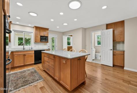 1 Linda Lane Niskayuna NY 12309