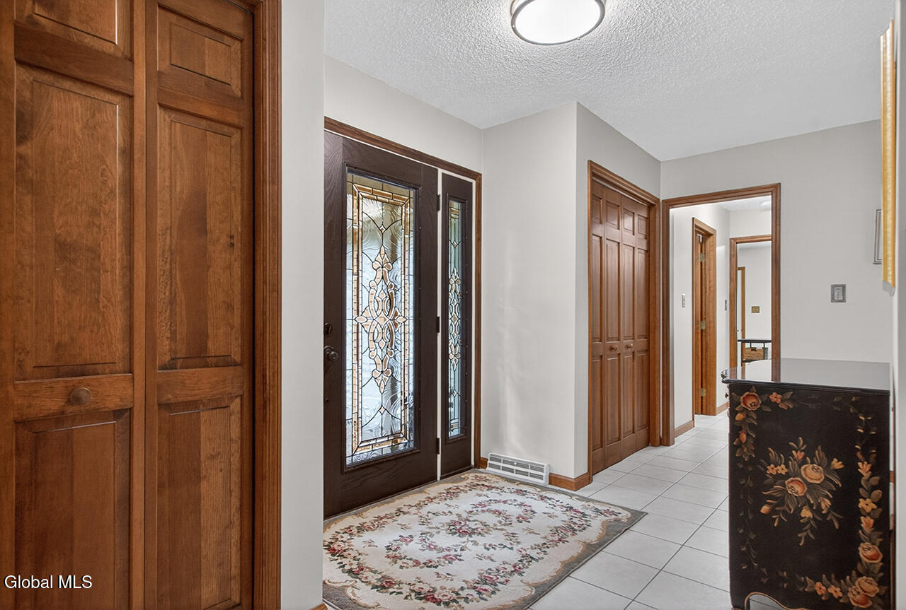 26 Knollwood Drive Saratoga Springs NY 12866