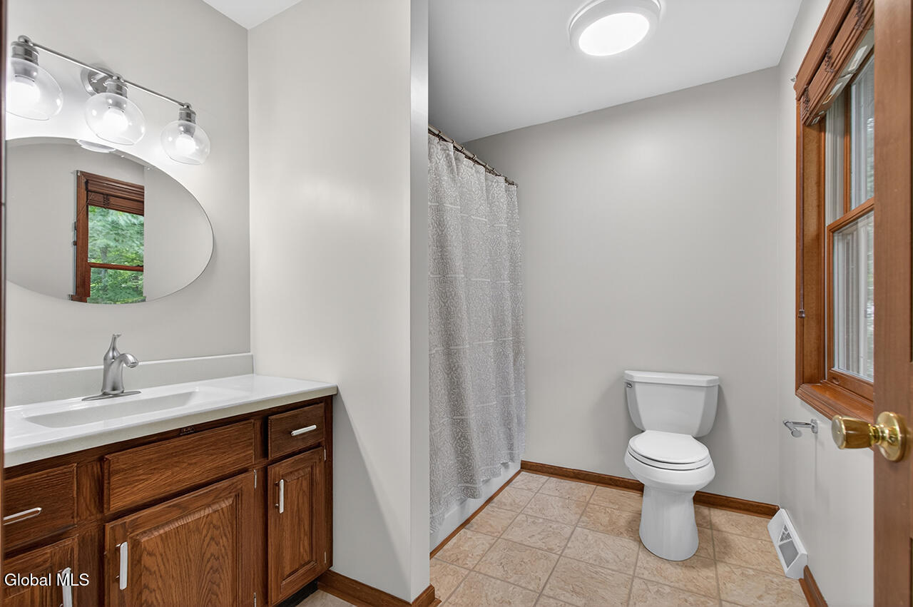 26 Knollwood Drive Saratoga Springs NY 12866