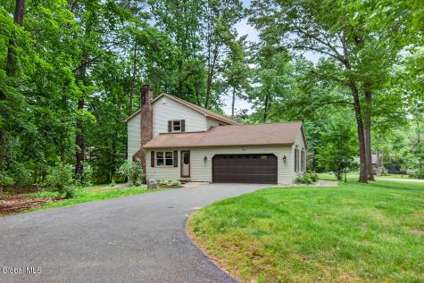 26 Knollwood Drive Saratoga Springs NY 12866