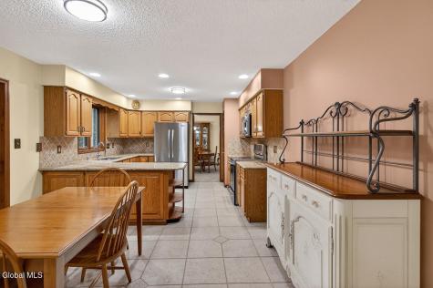 26 Knollwood Drive Saratoga Springs NY 12866