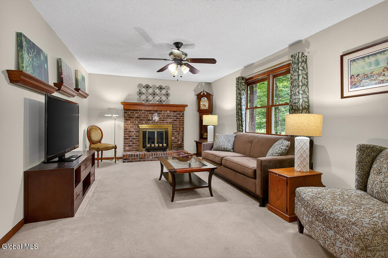 26 Knollwood Drive Saratoga Springs NY 12866