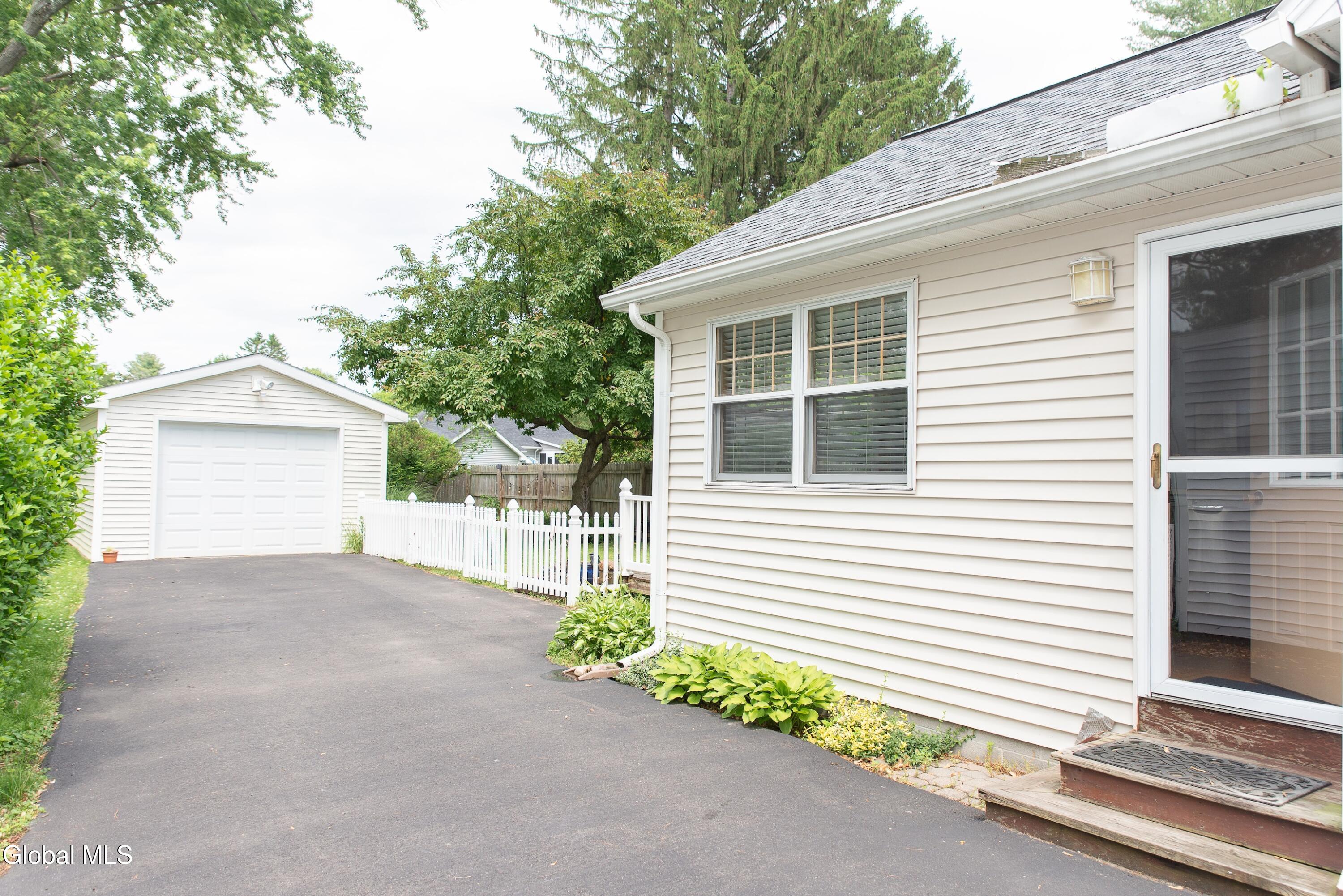 618 Orlinda Avenue Scotia NY 12302