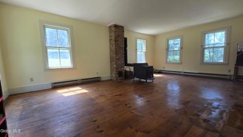 184 White Mills Road Chatham NY 12037