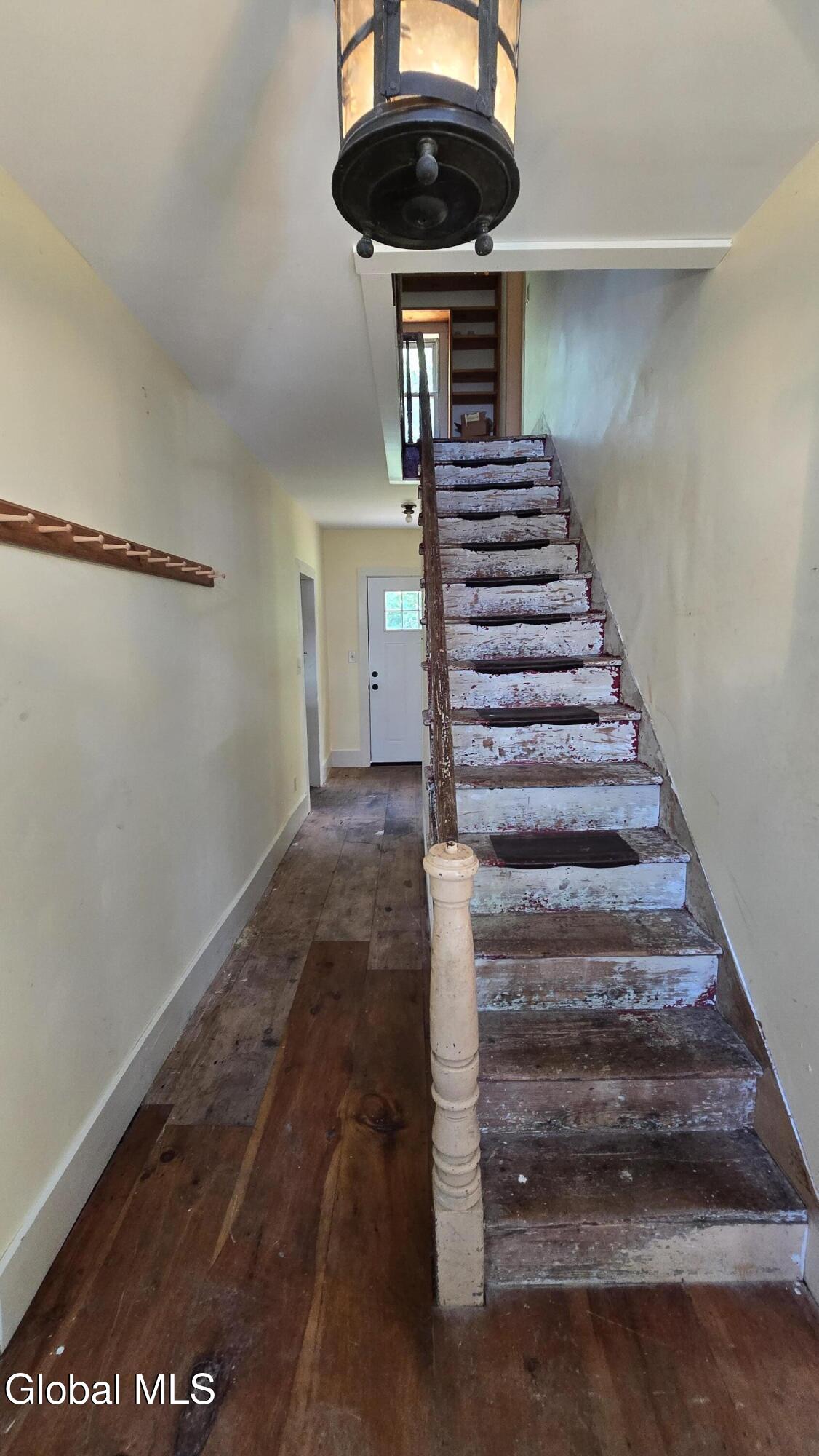 184 White Mills Road Chatham NY 12037