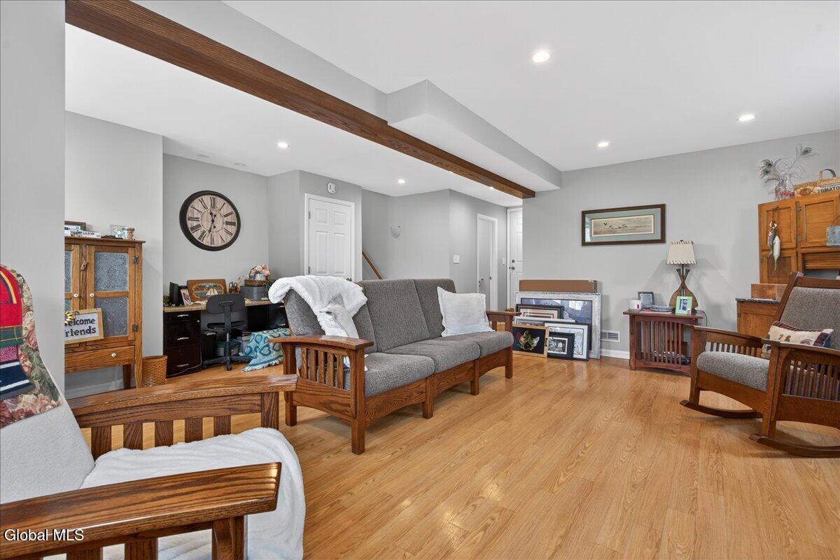 11 Gregory Lane Loudonville NY 12211