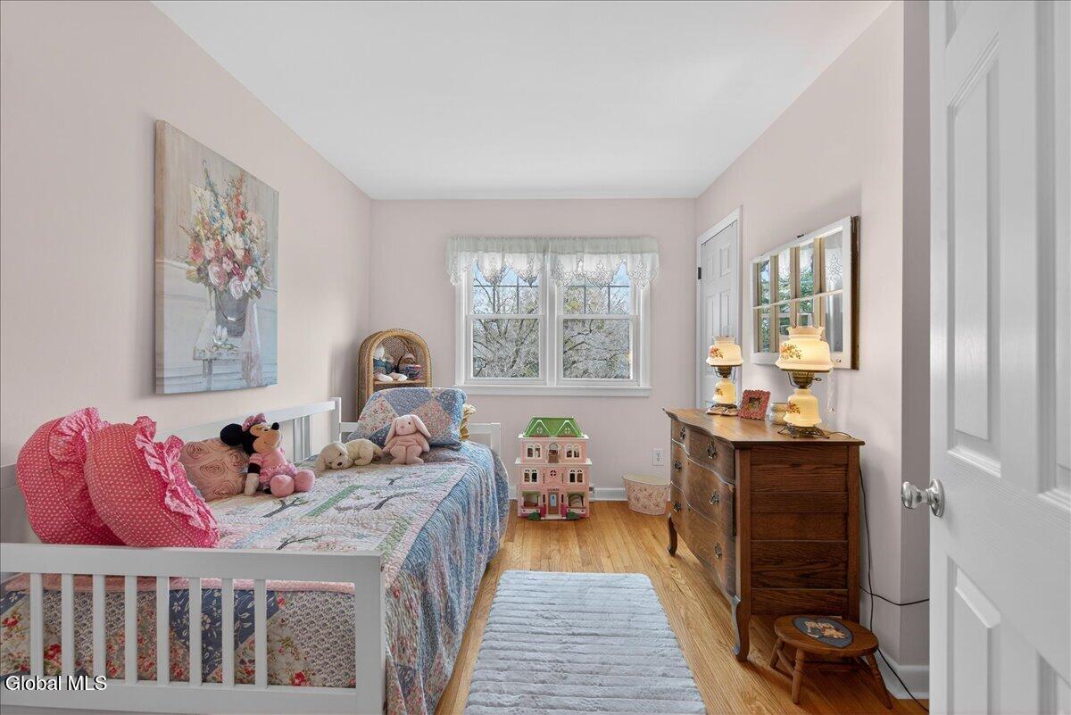 11 Gregory Lane Loudonville NY 12211