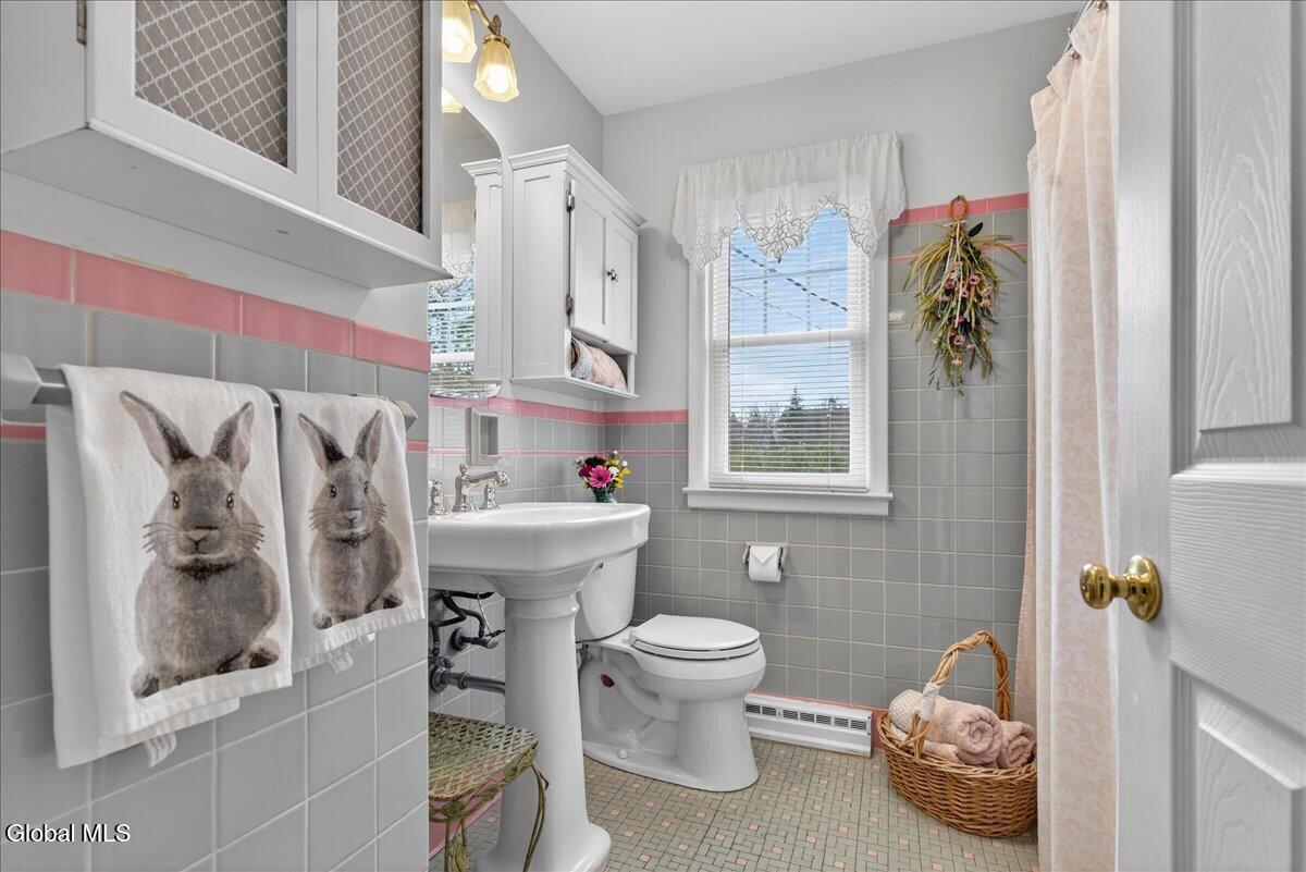 11 Gregory Lane Loudonville NY 12211