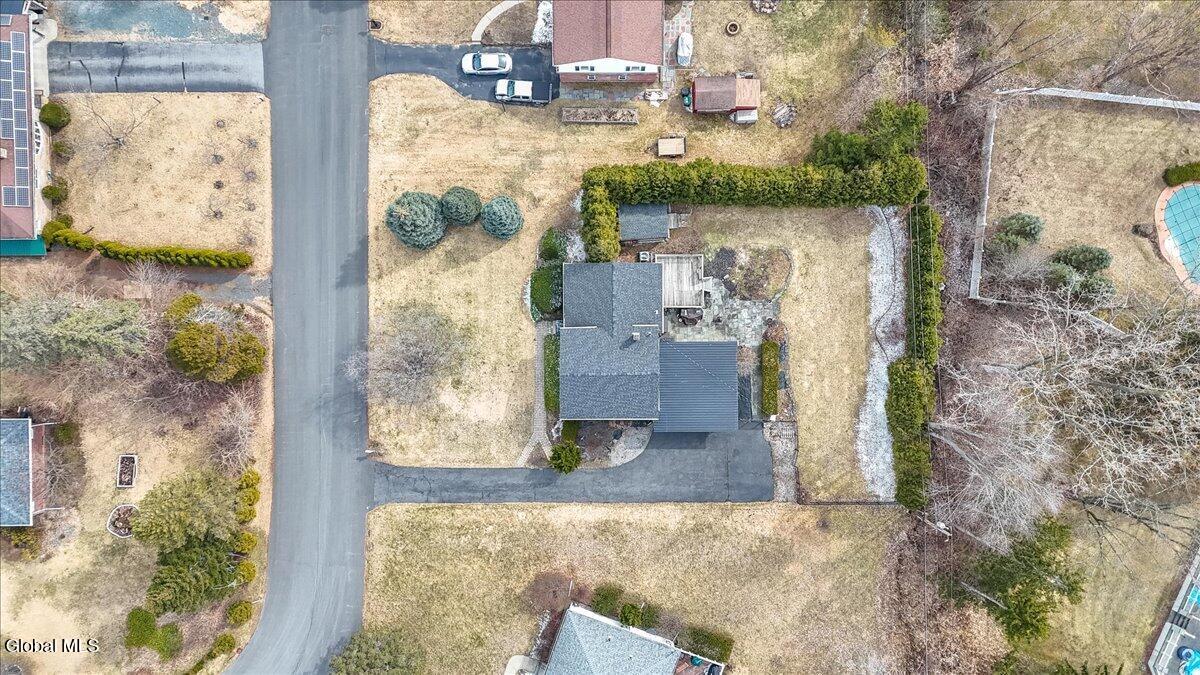 11 Gregory Lane Loudonville NY 12211