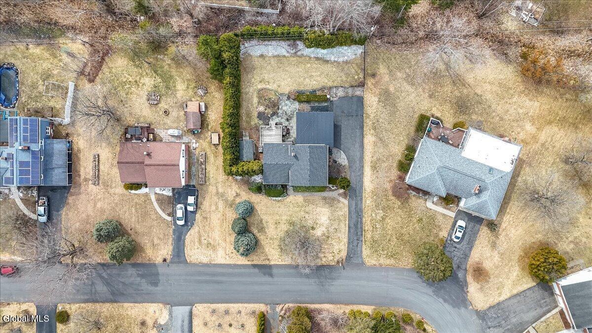11 Gregory Lane Loudonville NY 12211