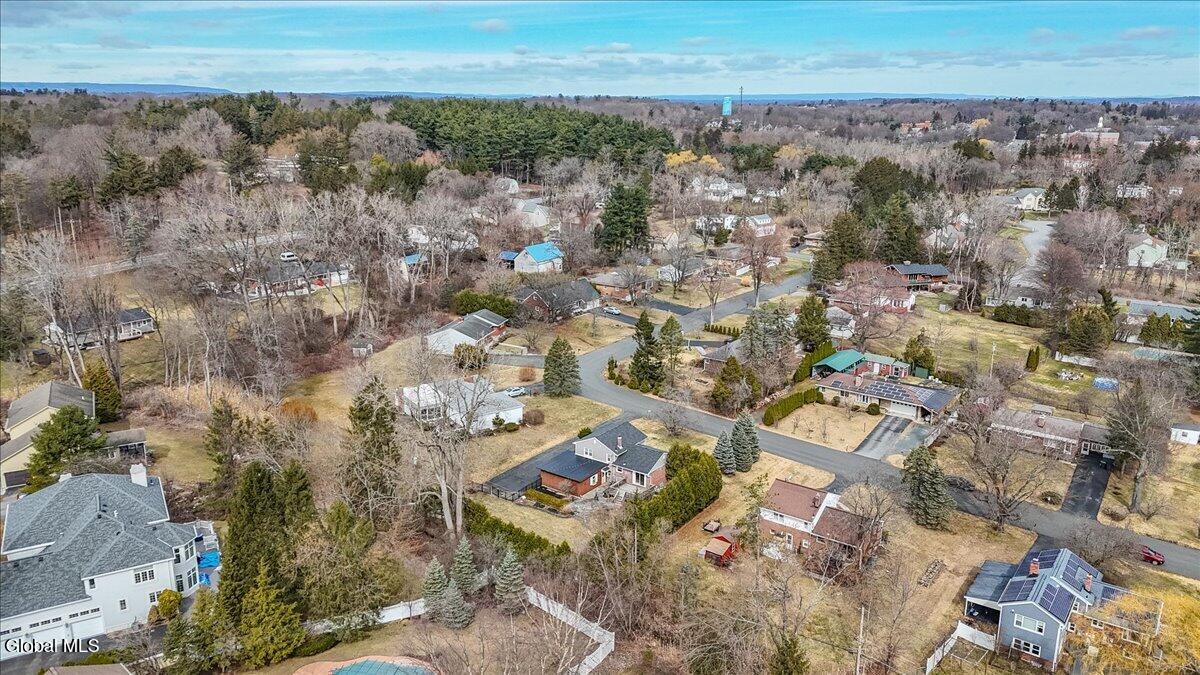 11 Gregory Lane Loudonville NY 12211
