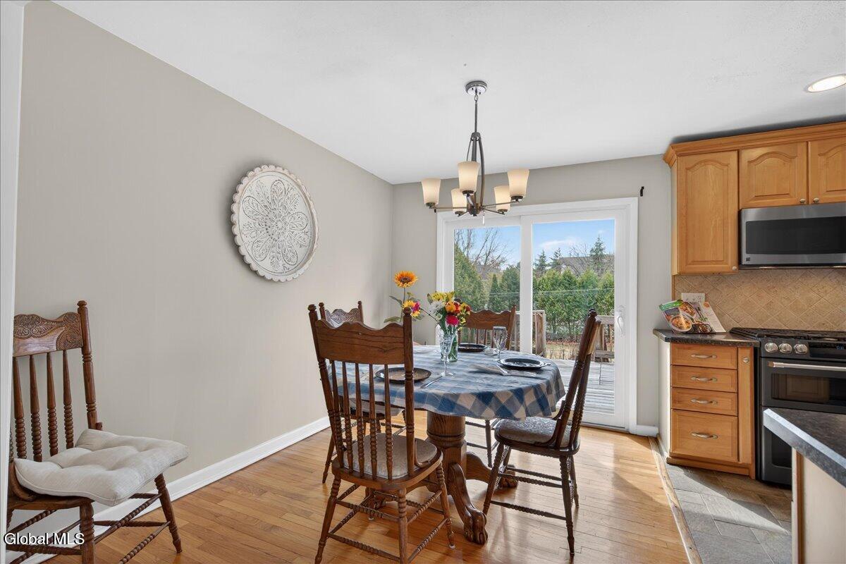 11 Gregory Lane Loudonville NY 12211
