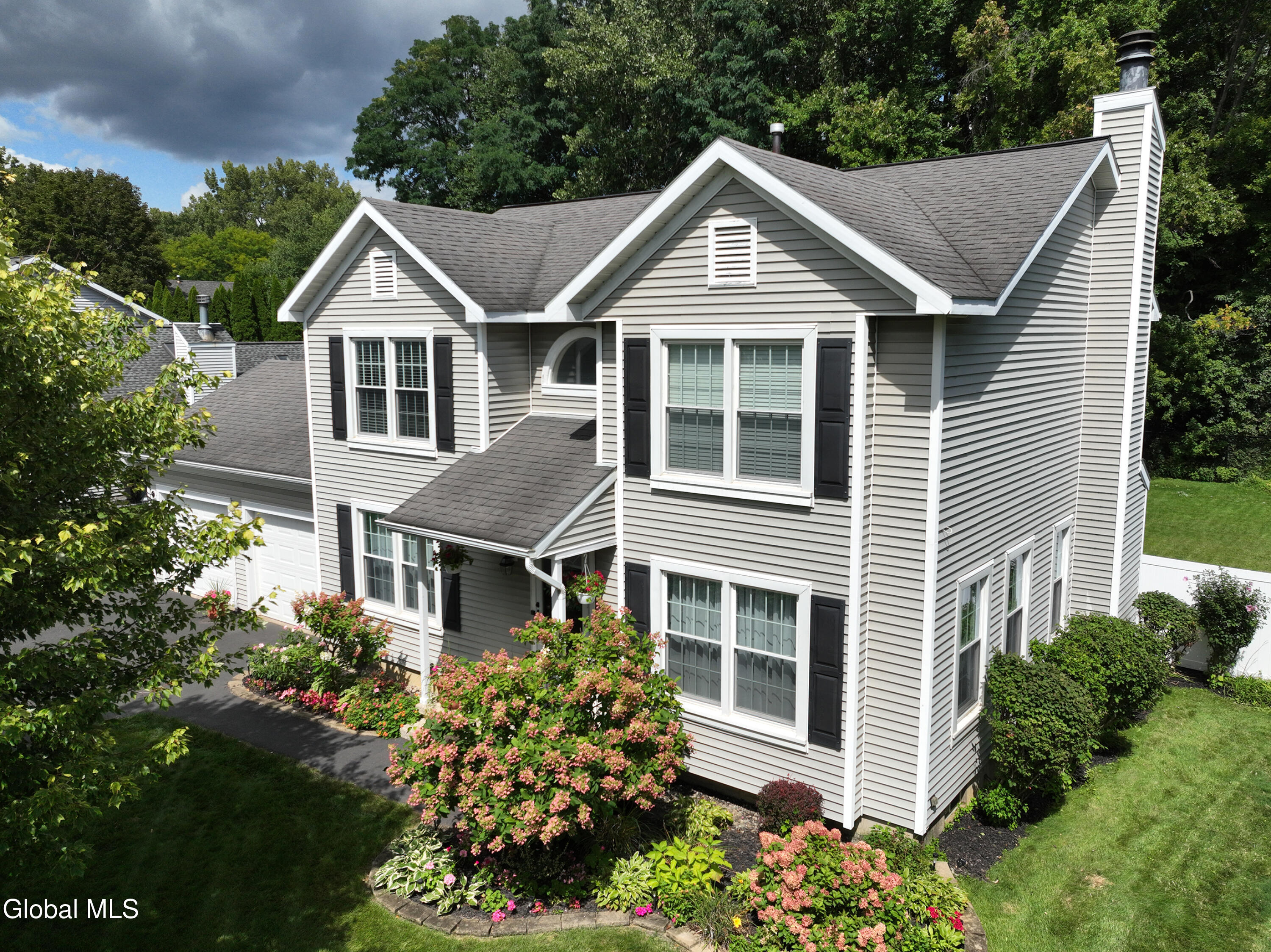 25 Erie Drive Slingerlands NY 12159