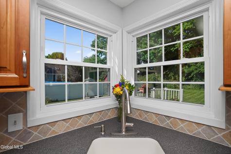 25 Erie Drive Slingerlands NY 12159