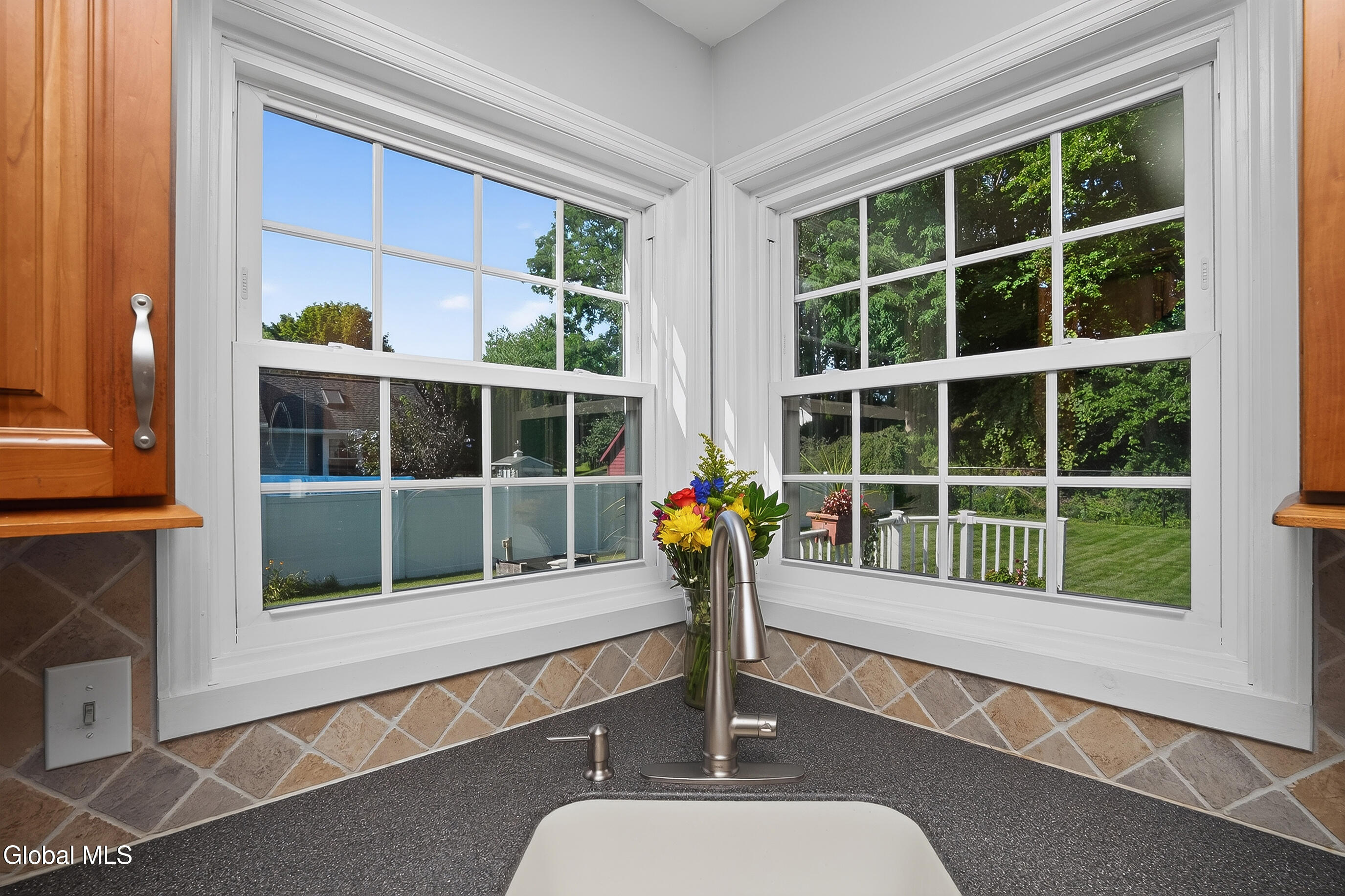 25 Erie Drive Slingerlands NY 12159