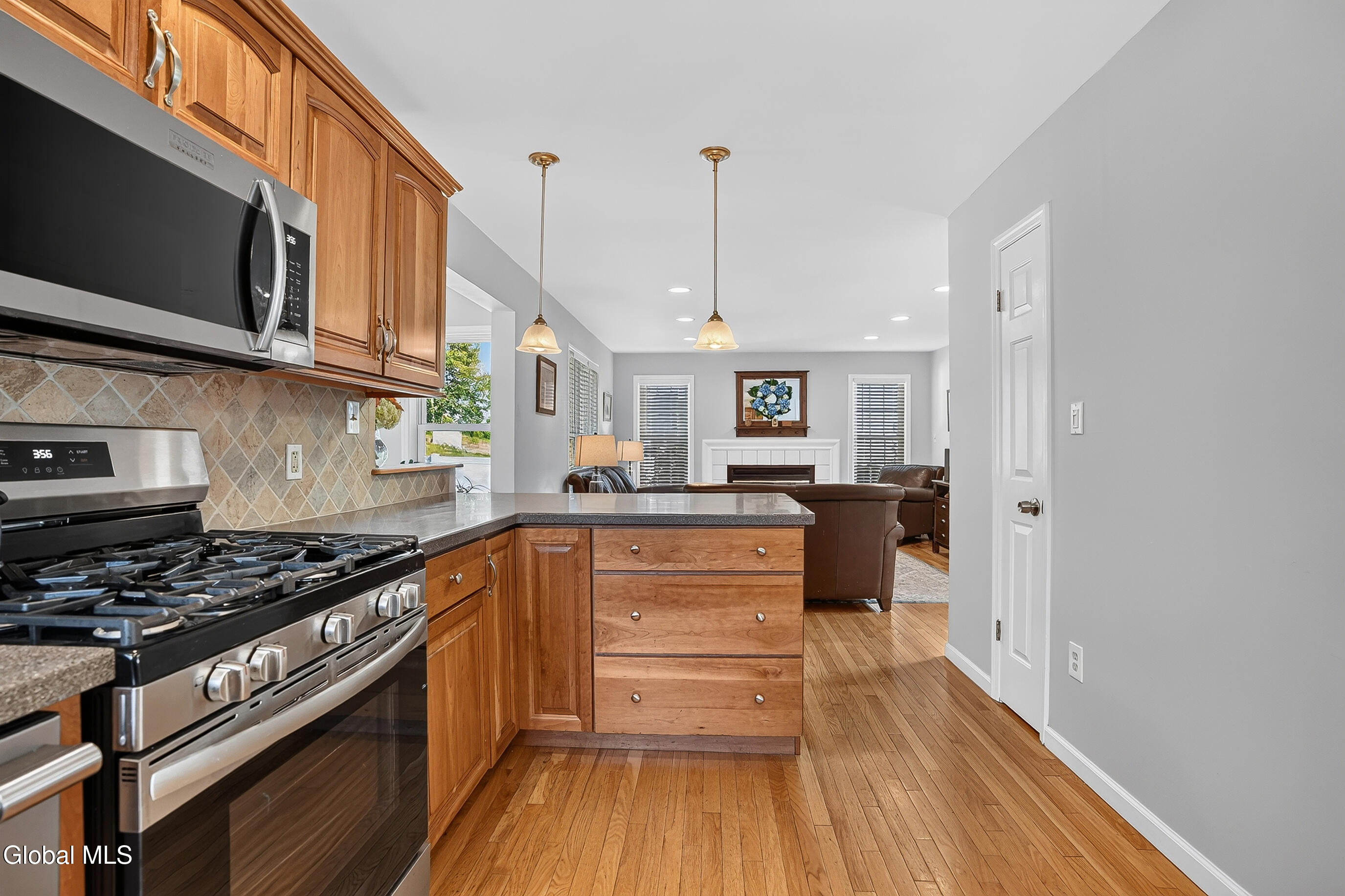 25 Erie Drive Slingerlands NY 12159