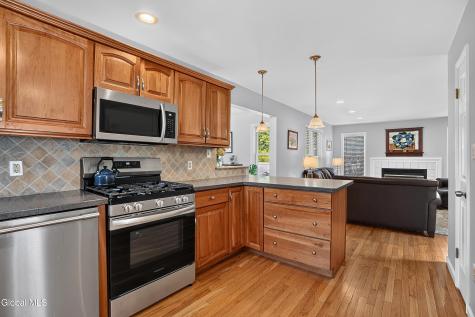 25 Erie Drive Slingerlands NY 12159