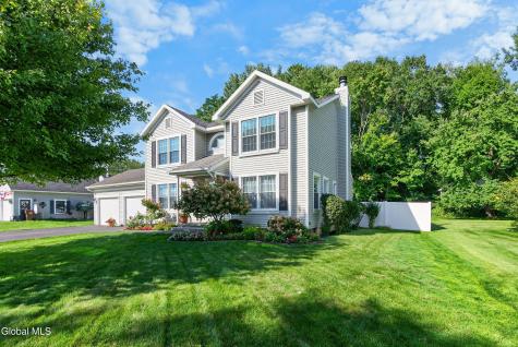 25 Erie Drive Slingerlands NY 12159