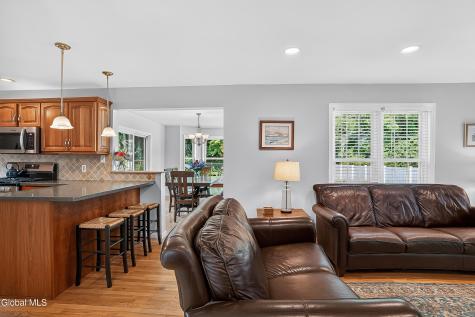 25 Erie Drive Slingerlands NY 12159