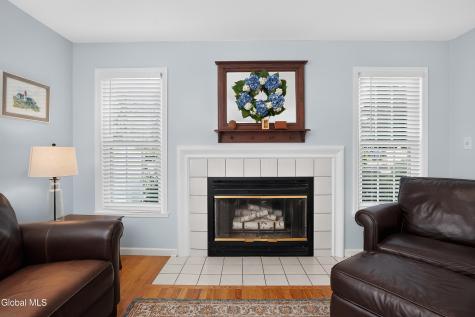 25 Erie Drive Slingerlands NY 12159