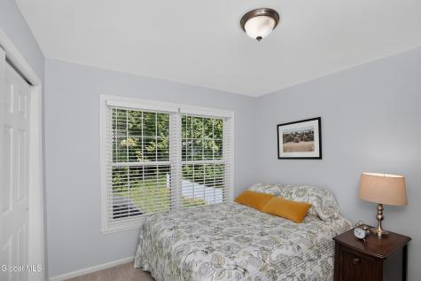 25 Erie Drive Slingerlands NY 12159
