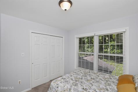 25 Erie Drive Slingerlands NY 12159