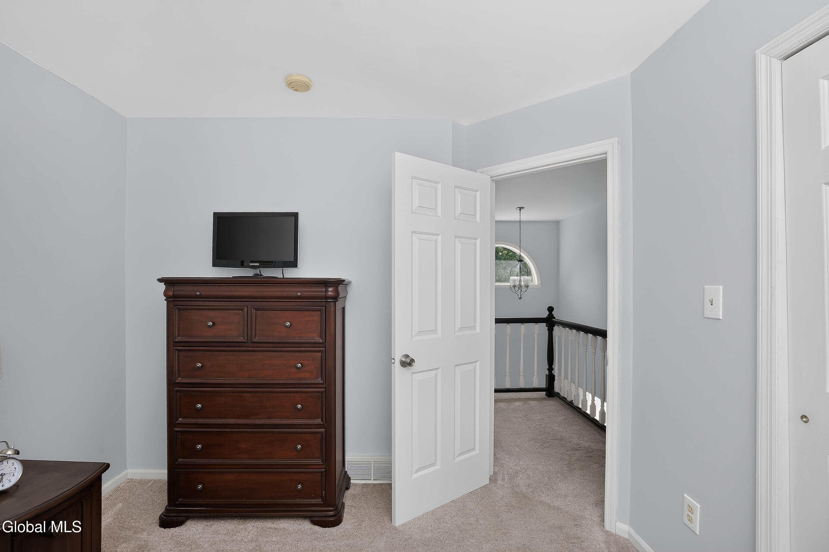 25 Erie Drive Slingerlands NY 12159