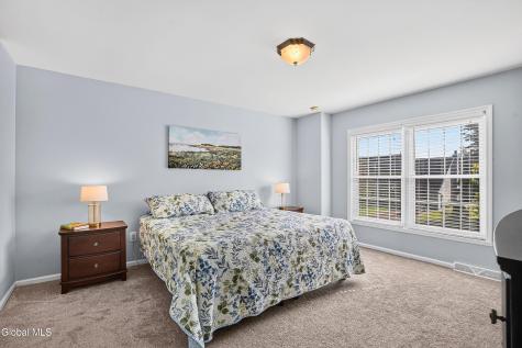 25 Erie Drive Slingerlands NY 12159