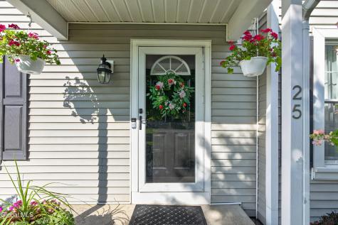 25 Erie Drive Slingerlands NY 12159