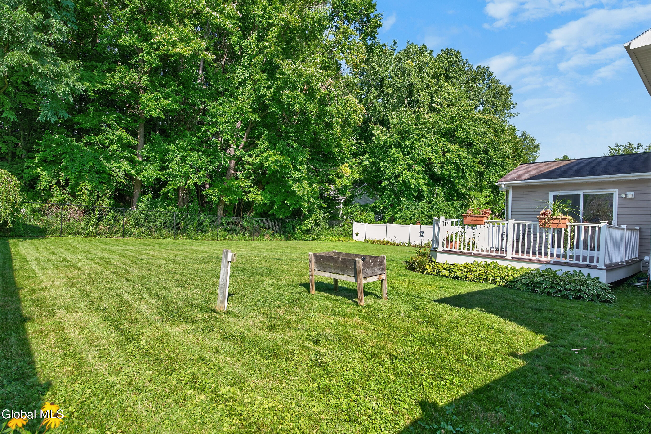 25 Erie Drive Slingerlands NY 12159