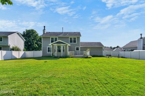 25 Erie Drive Slingerlands NY 12159