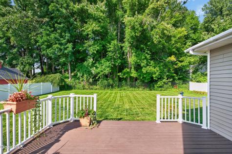 25 Erie Drive Slingerlands NY 12159