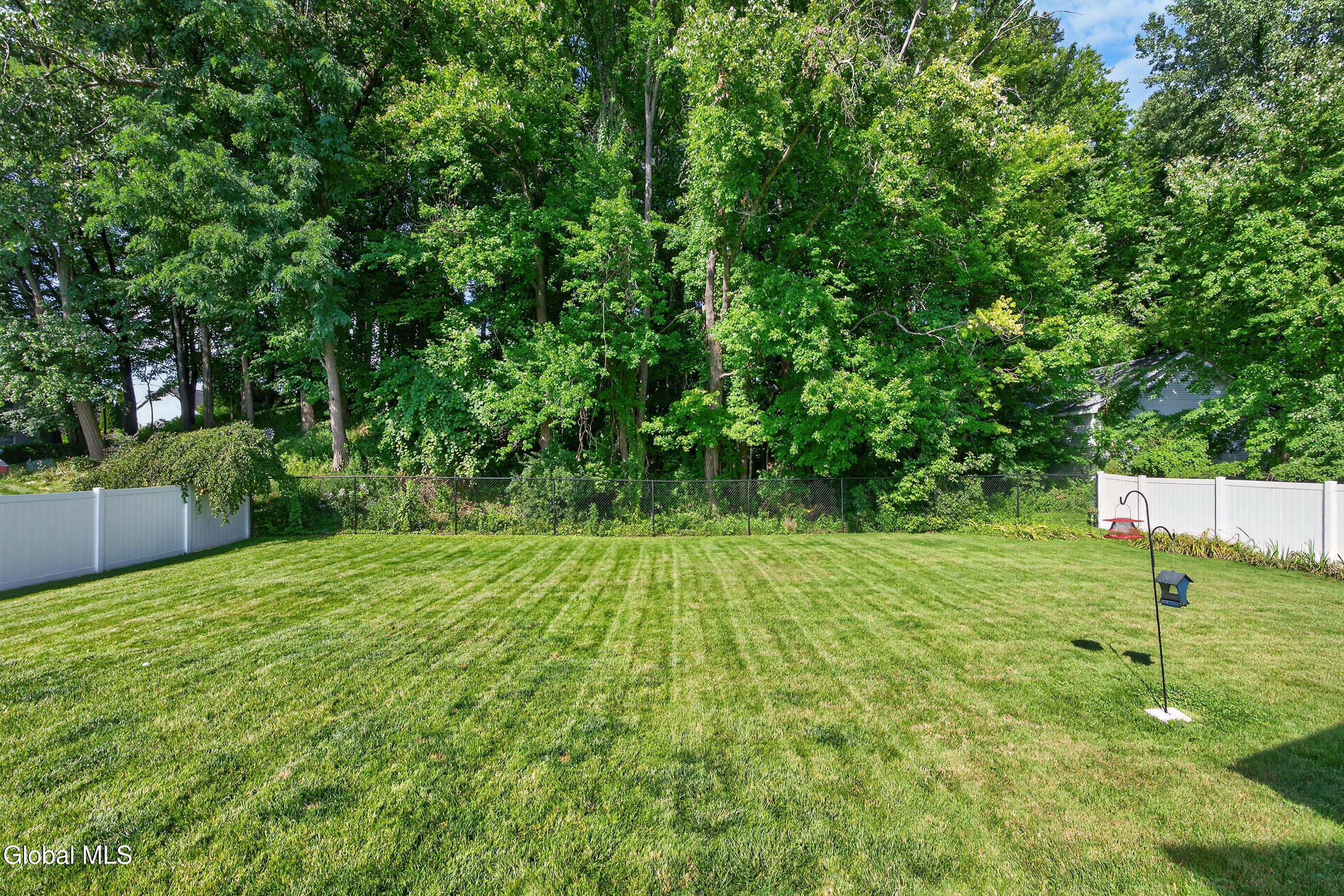 25 Erie Drive Slingerlands NY 12159