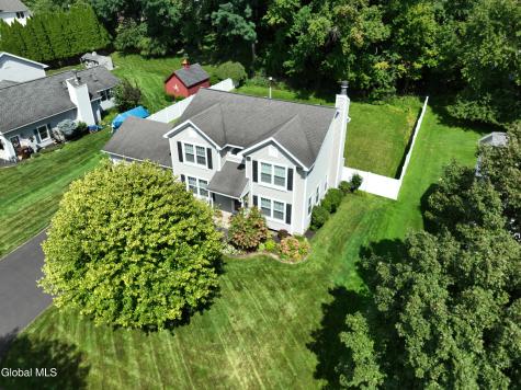 25 Erie Drive Slingerlands NY 12159