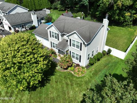 25 Erie Drive Slingerlands NY 12159