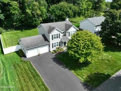 25 Erie Drive Slingerlands NY 12159
