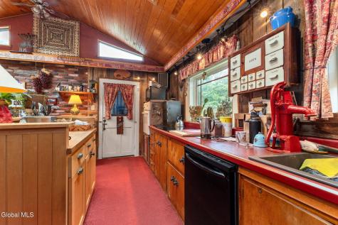 154 Phillips Road Petersburgh NY 12138