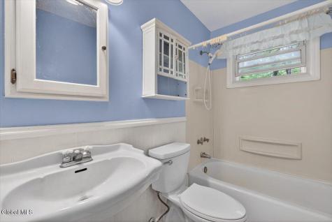 114 Hathorn Boulevard Saratoga Springs NY 12866
