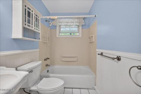 114 Hathorn Boulevard Saratoga Springs NY 12866