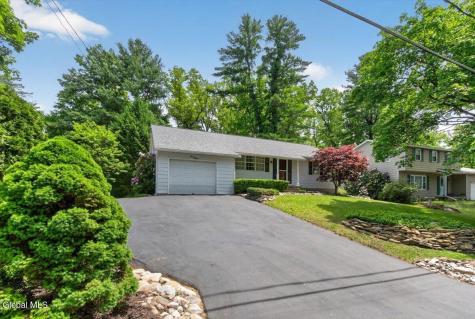 114 Hathorn Boulevard Saratoga Springs NY 12866