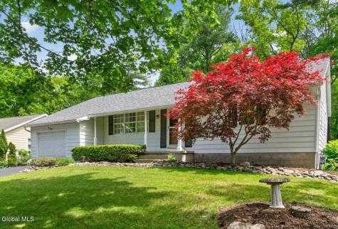 114 Hathorn Boulevard Saratoga Springs NY 12866
