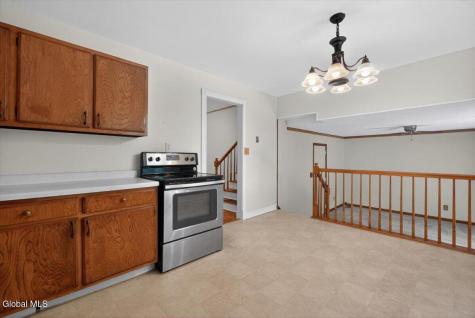 114 Hathorn Boulevard Saratoga Springs NY 12866