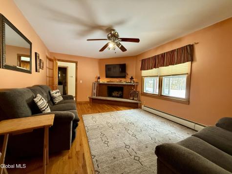 22 Whippoorwill Road Queensbury NY 12804