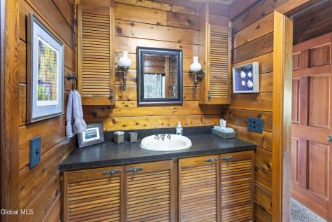 1072 Ravine Road Berne NY 12023