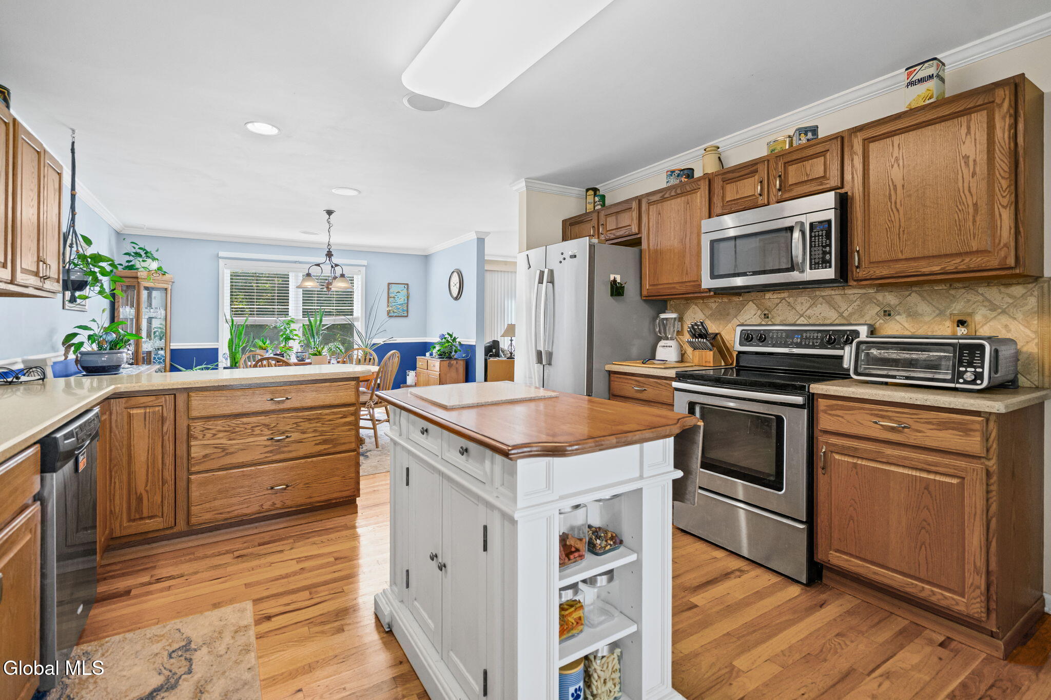 57 Bonner Avenue Schenectady NY 12304