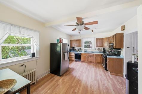 279 S Main Avenue Albany NY 12208