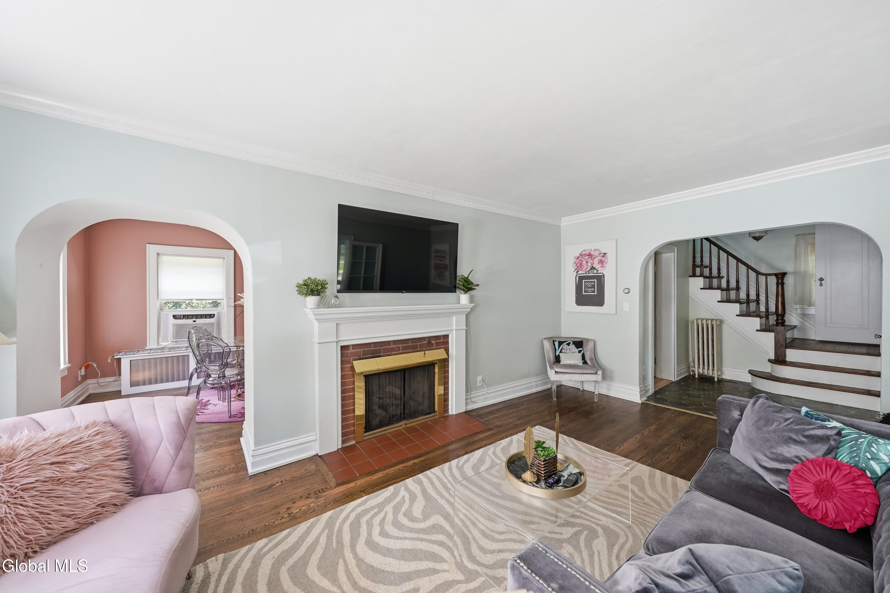 279 S Main Avenue Albany NY 12208