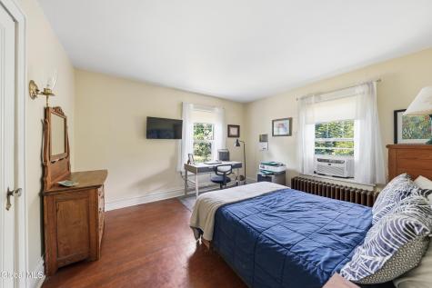 279 S Main Avenue Albany NY 12208