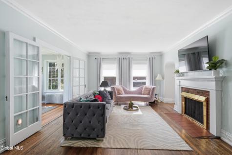 279 S Main Avenue Albany NY 12208