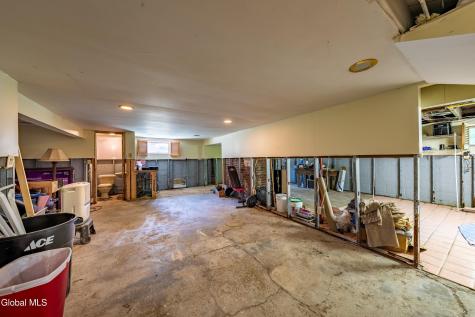 279 S Main Avenue Albany NY 12208